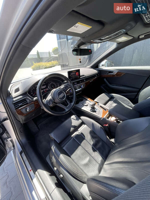 Седан Audi A4 2018 в Тернополе
