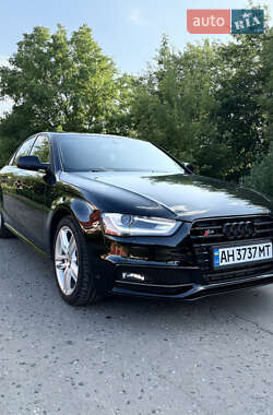 Седан Audi A4 2015 в Краматорске