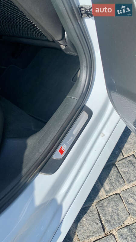 Седан Audi A4 2014 в Фастове