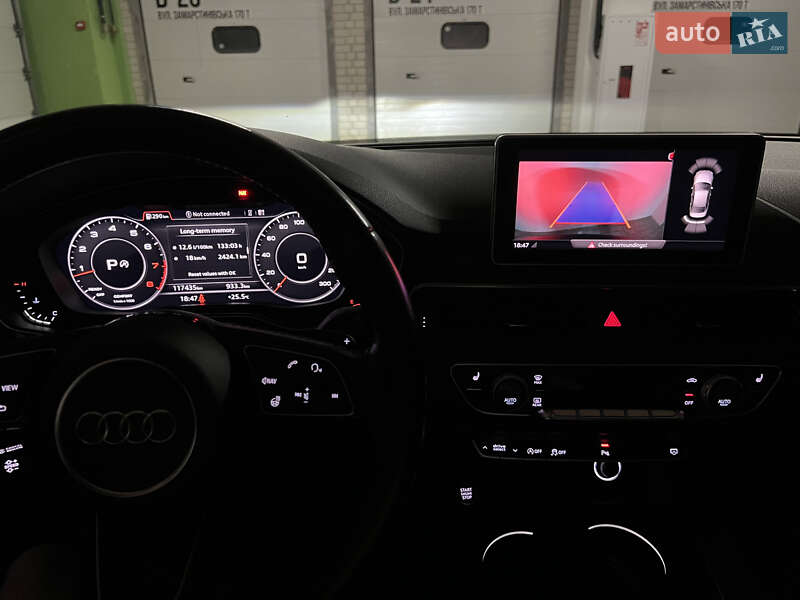 Седан Audi A4 2016 в Львове