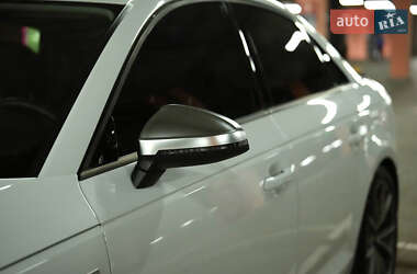 Седан Audi A4 2016 в 
