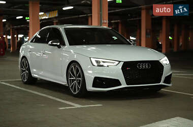 Седан Audi A4 2016 в Києві