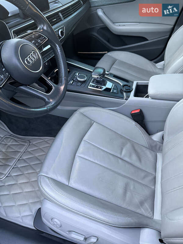 Седан Audi A4 2017 в Ужгороде