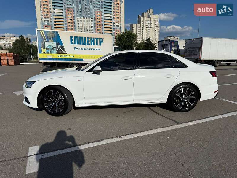 Седан Audi A4 2018 в Києві
