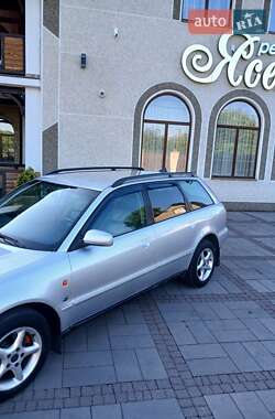 Универсал Audi A4 1996 в 