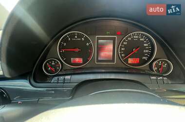 Седан Audi A4 2002 в 