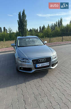 Седан Audi A4 2010 в Луцьку
