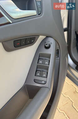 Седан Audi A4 2010 в 