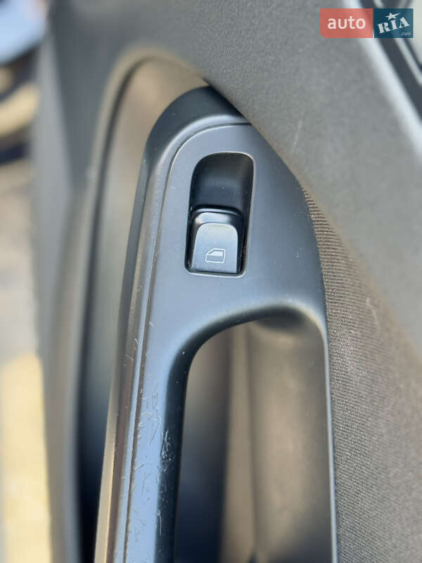 Універсал Audi A4 2011 в Бурштині