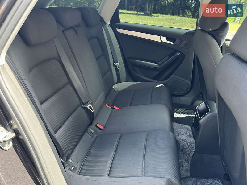 Універсал Audi A4 2011 в Бурштині