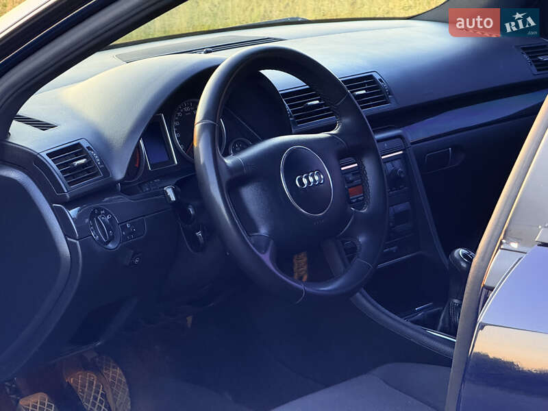 Универсал Audi A4 2004 в Мене