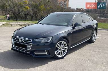 Седан Audi A4 2016 в Львове