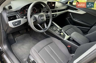 Седан Audi A4 2018 в 