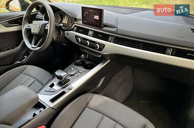 Седан Audi A4 2018 в 