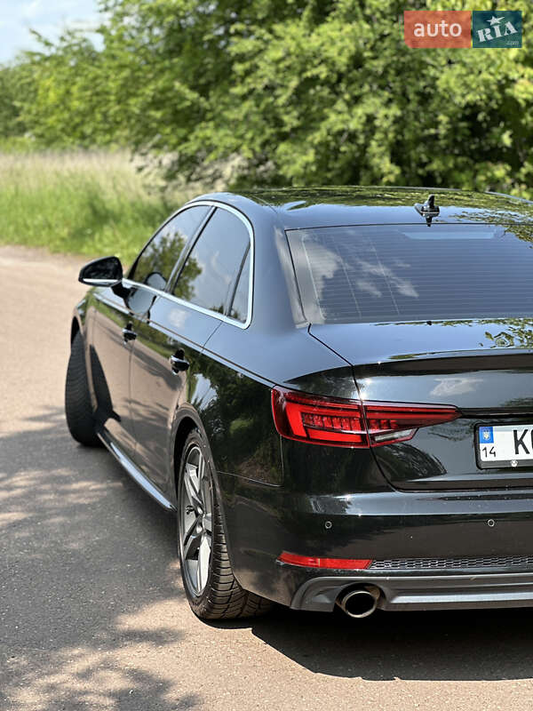Седан Audi A4 2018 в Шептицькому