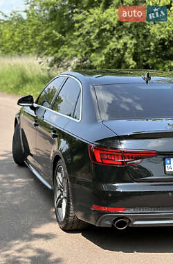Седан Audi A4 2018 в 