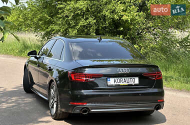 Седан Audi A4 2018 в 