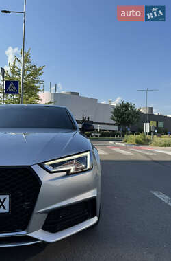 Седан Audi A4 2015 в 