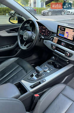 Седан Audi A4 2015 в 