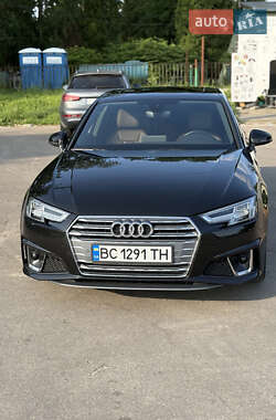 Седан Audi A4 2019 в 