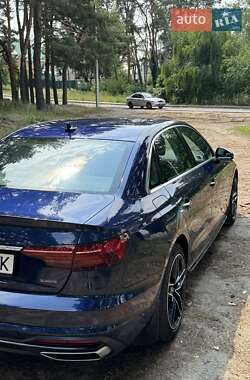 Седан Audi A4 2023 в 