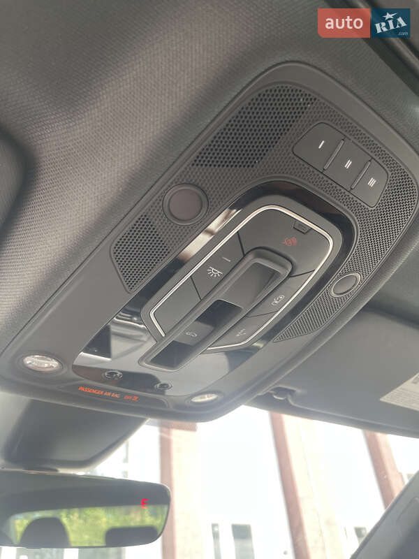 Седан Audi A4 2017 в Киеве