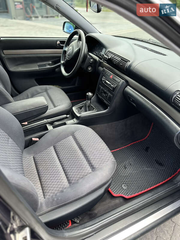 Седан Audi A4 1999 в Ивано-Франковске