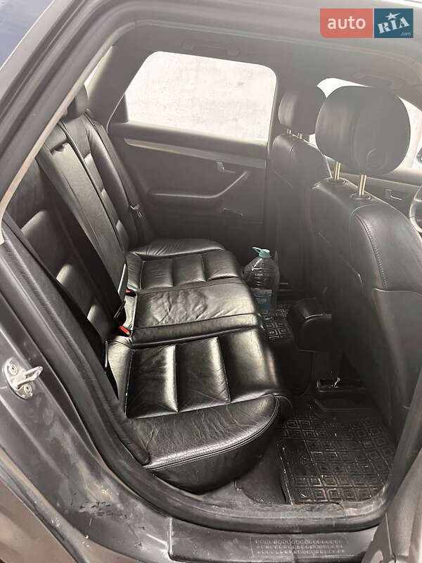 Універсал Audi A4 2002 в Луцьку