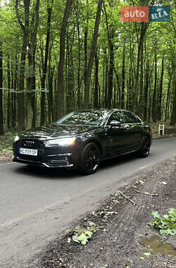 Седан Audi A4 2016 в 