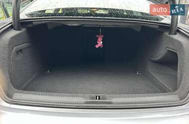 Седан Audi A4 2014 в 
