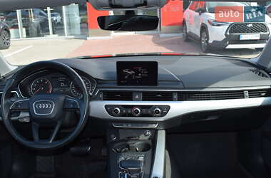 Седан Audi A4 2017 в 