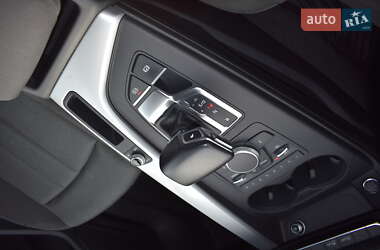 Седан Audi A4 2017 в 