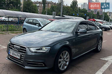 Седан Audi A4 2014 в 