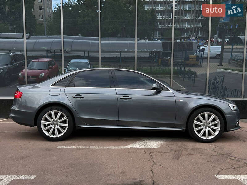 Седан Audi A4 2014 в Києві