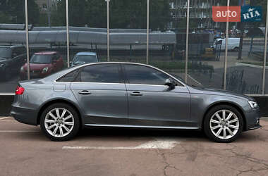 Седан Audi A4 2014 в 