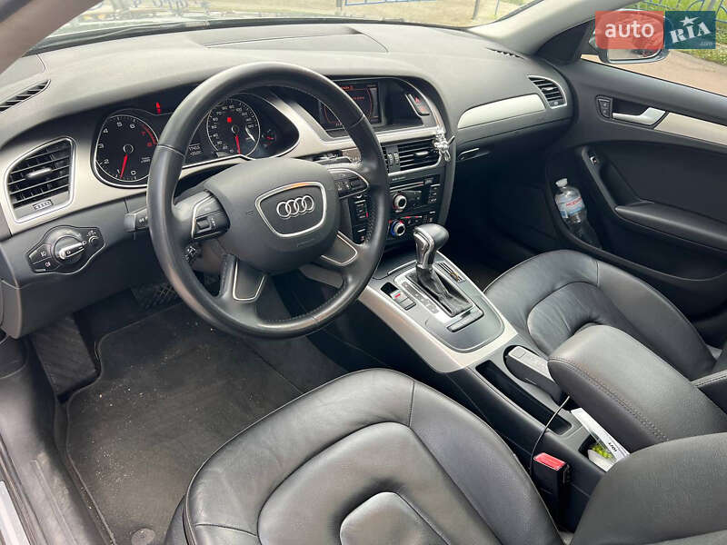 Седан Audi A4 2014 в Києві