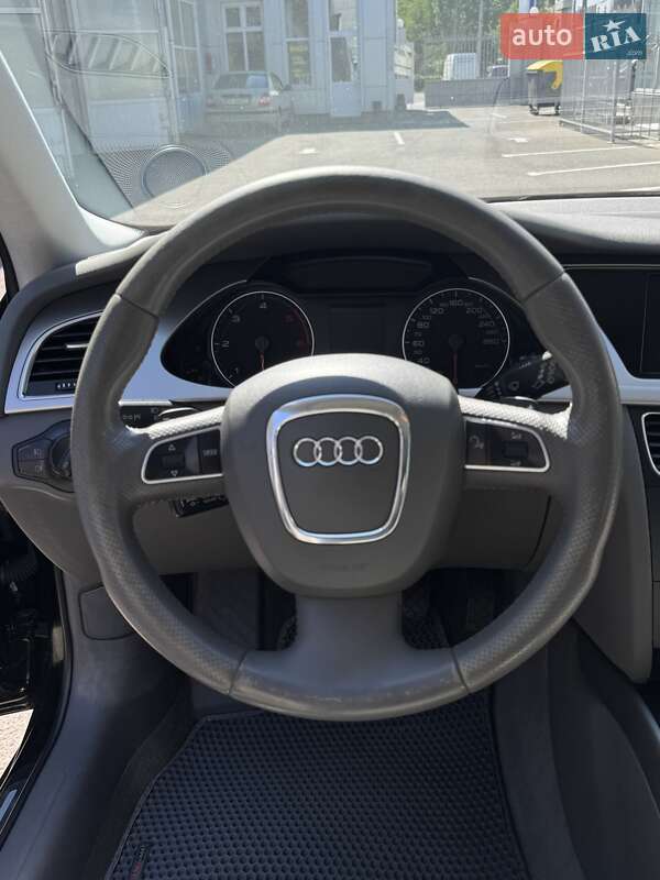Універсал Audi A4 2009 в Одесі