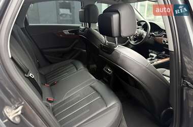 Седан Audi A4 2021 в 
