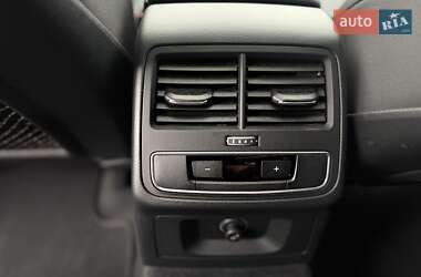 Седан Audi A4 2021 в 