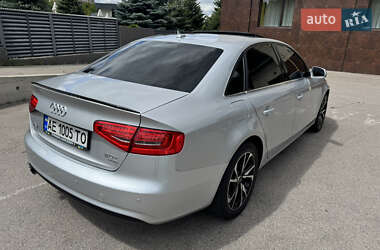 Седан Audi A4 2012 в 