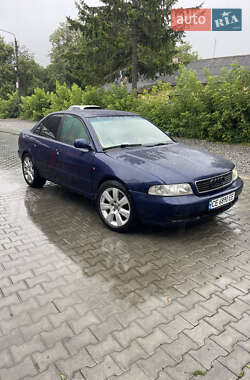 Седан Audi A4 1998 в Чернівцях
