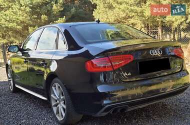Седан Audi A4 2014 в Киеве