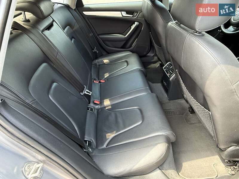 Седан Audi A4 2015 в Києві