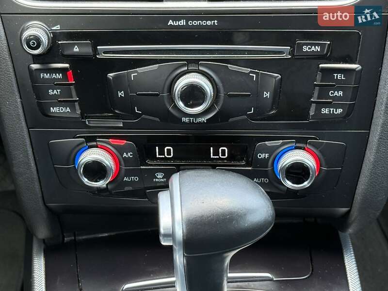 Седан Audi A4 2015 в Києві