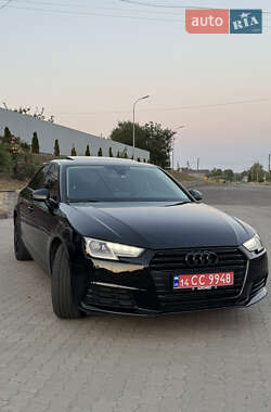 Седан Audi A4 2017 в 