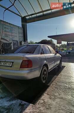 Седан Audi A4 1997 в 
