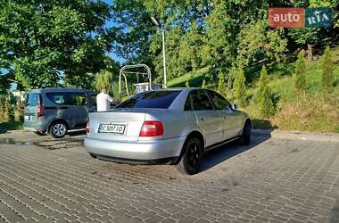 Седан Audi A4 1997 в Львові
