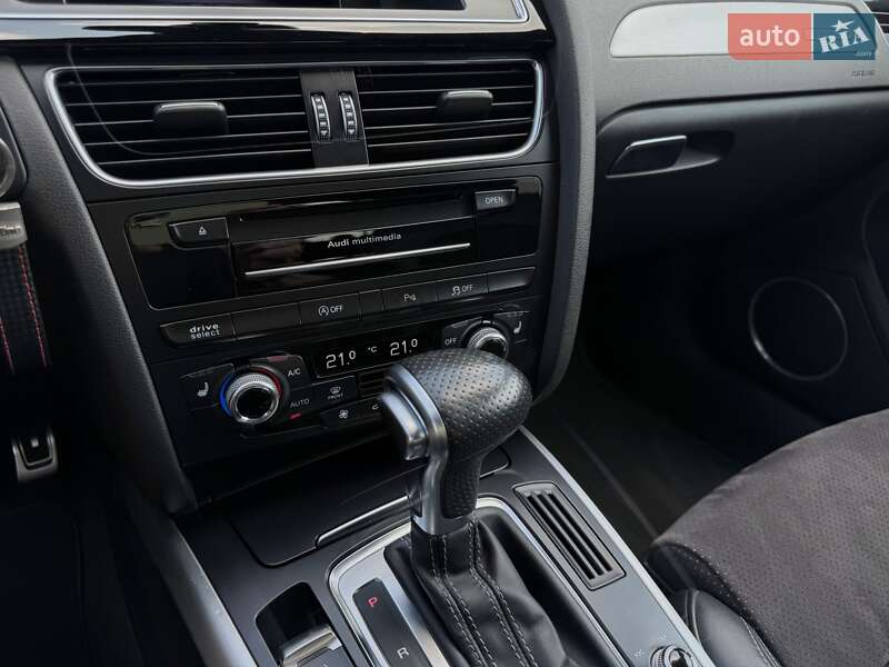 Універсал Audi A4 2015 в Житомирі