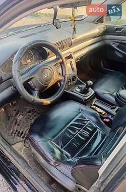 Седан Audi A4 1997 в 