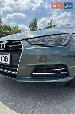 Седан Audi A4 2016 в 